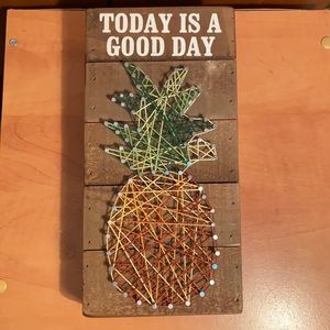 🌟NWT🌟 TODAY IS A GOOD DAY” Pineapple 🍍 String on Nails Wooden Wall Art 🍍